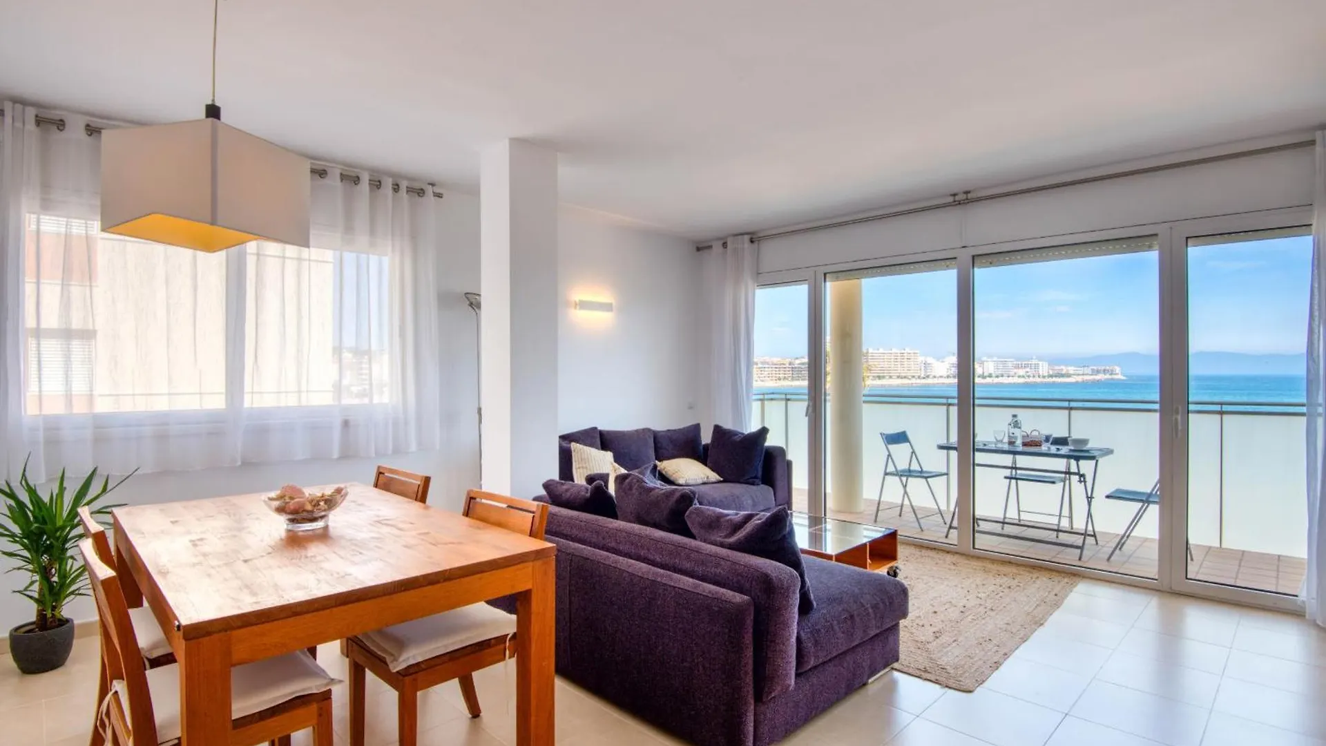 Lola Apartment L'Escala 0*,  Spain